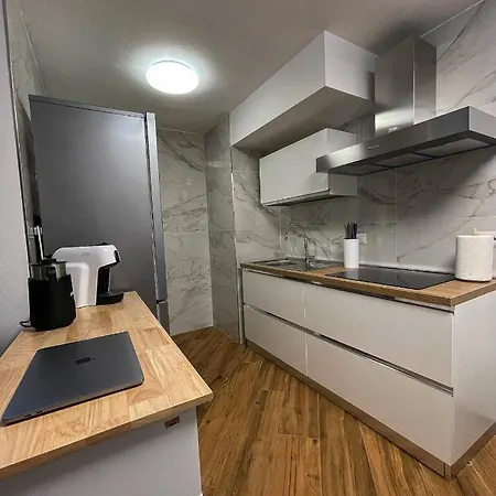 アパート Scirocco クアルトゥ・サンテーレナ